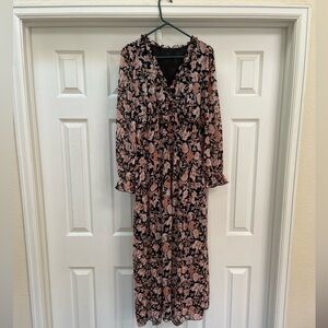 Floral V-Neck Maxi Dress